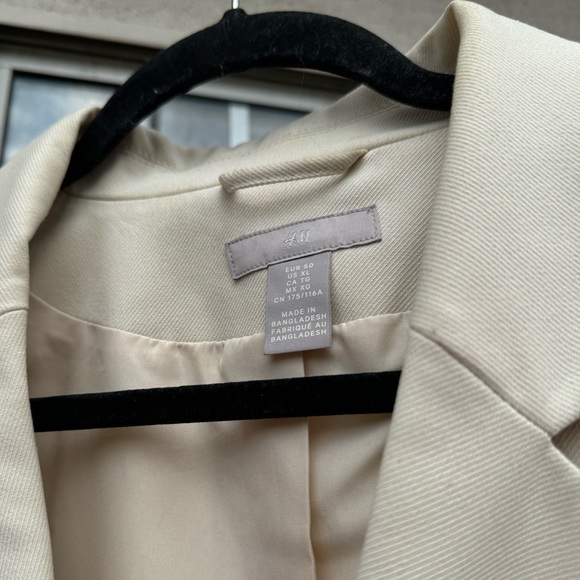 H&M Cream Double button Blazer/ Size XL - Picture 5 of 8